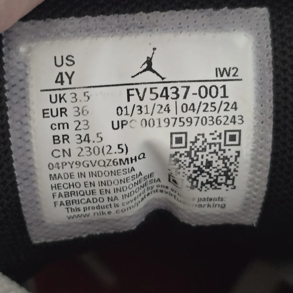 Nike Air Jordan 3 Retro 3 (GS) Youth Black Hyper Jade Red Sneaker Shoes Size 4Y